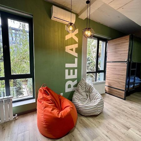 Izzzi Hostel Бишкек Экстерьер фото