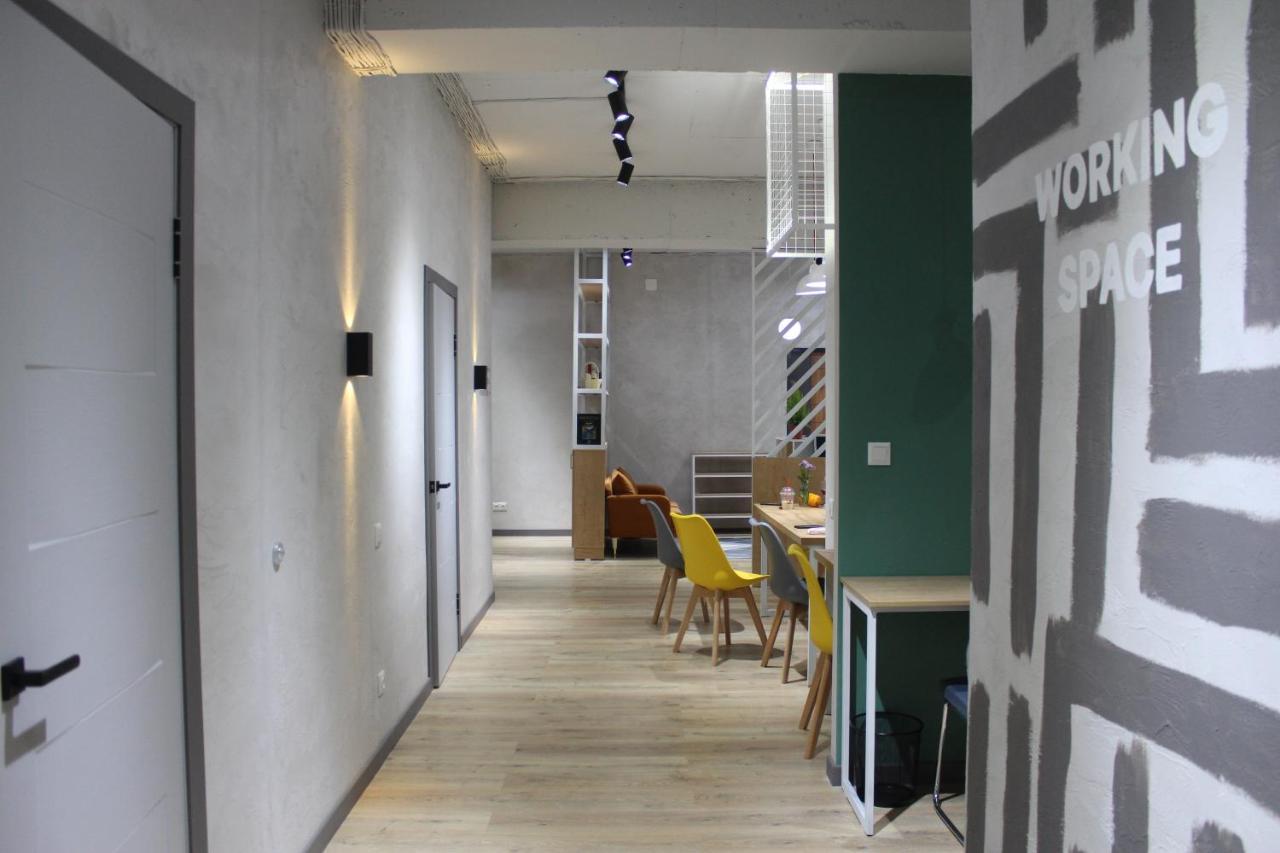 Izzzi Hostel Бишкек Экстерьер фото