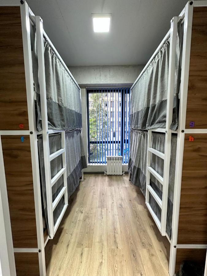 Izzzi Hostel Бишкек Экстерьер фото